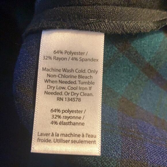 NWT Vineyard Vines Black fit and flare dress - Picture 4 of 4